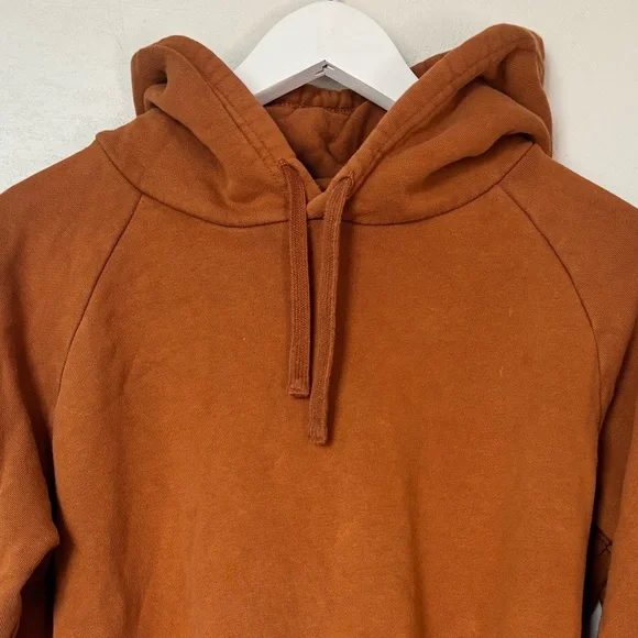 x Karla long-sleeve cropped plush hoodie in bronze Medium - Picture 3 of 5